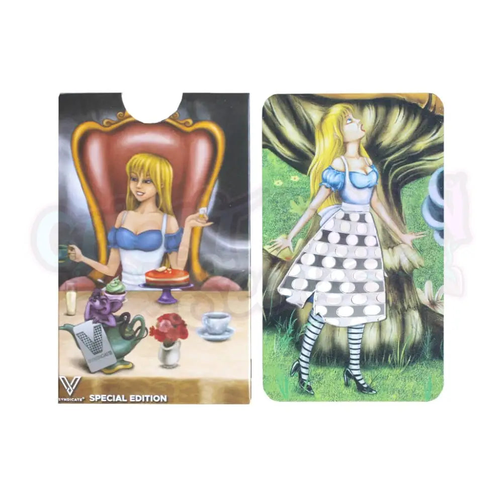 Liisa Ihmemaassa Korttigrinderi Grinderit