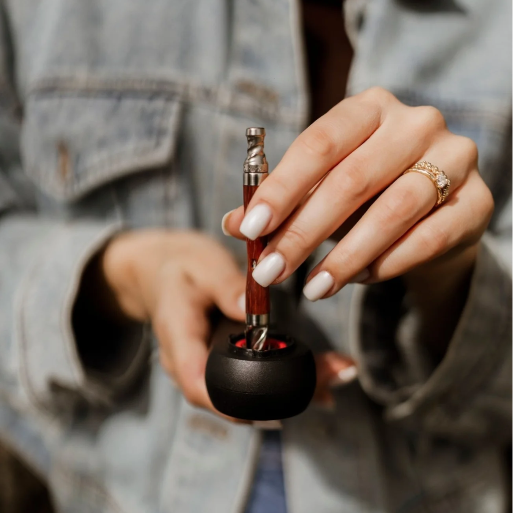 Ispire - The Wand Induktiokuumennin